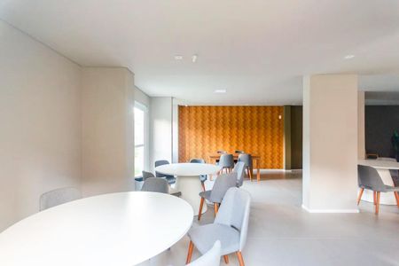 Apartamento para alugar com 33m², 2 quartos e sem vaga Apartamento para alugar com 33m², 2 quartos e sem vagaÁrea comum - Salão de festas