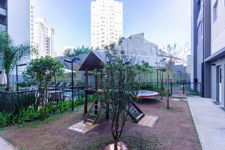 Apartamento para alugar com 33m², 2 quartos e sem vaga Apartamento para alugar com 33m², 2 quartos e sem vagaÁrea comum - Playground