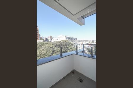 Apartamento à venda com 110m², 3 quartos e 2 vagasVaranda