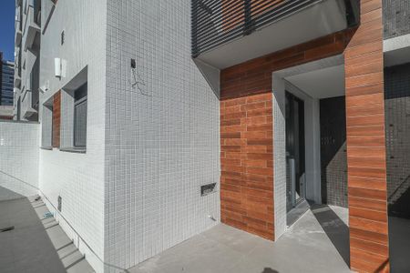 Apartamento à venda com 117m², 2 quartos e 2 vagasVaranda