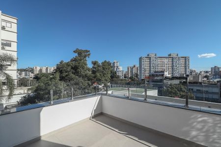 Apartamento à venda com 117m², 2 quartos e 2 vagasVaranda