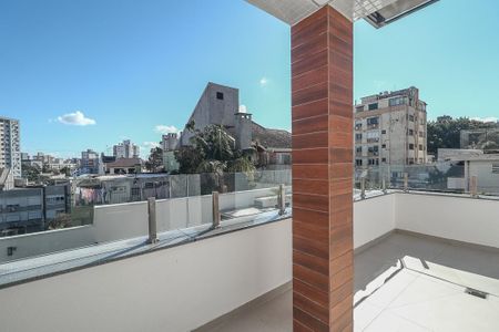 Apartamento à venda com 117m², 2 quartos e 2 vagasVaranda