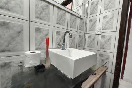 Banheiro de casa para alugar com 2 quartos, 110m² em Jardim Santa Rosa, Campinas