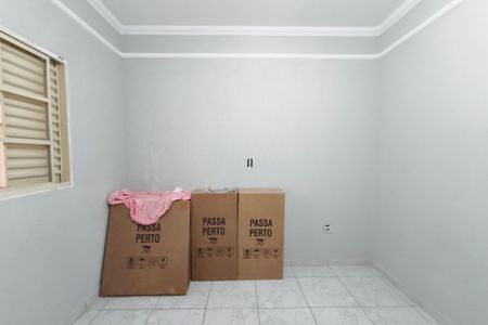 Quarto 2 de casa para alugar com 2 quartos, 110m² em Jardim Santa Rosa, Campinas