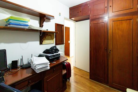 Apartamento para alugar com 112m², 3 quartos e 1 vaga Apartamento para alugar com 112m², 3 quartos e 1 vagaQuarto 3