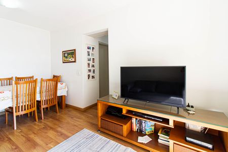 Apartamento para alugar com 112m², 3 quartos e 1 vaga Apartamento para alugar com 112m², 3 quartos e 1 vagaSala