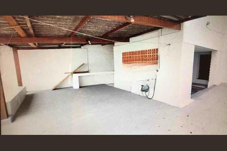 Casa à venda com 88m², 3 quartos e 2 vagas