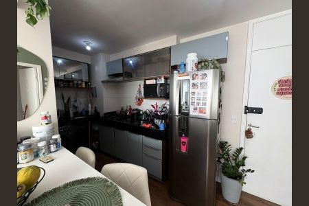 Cozinha de apartamento para alugar com 2 quartos, 34m² em Jurubatuba, São Paulo