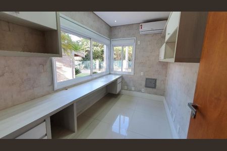 Casa à venda com 353m², 3 quartos e 3 vagas