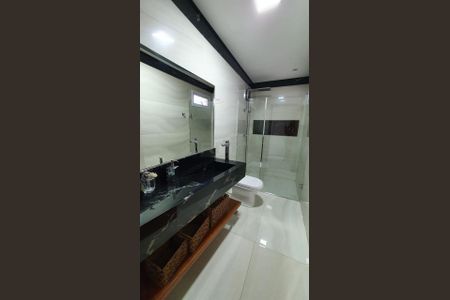 Casa à venda com 353m², 3 quartos e 3 vagas