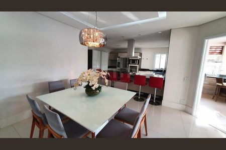 Casa à venda com 353m², 3 quartos e 3 vagas
