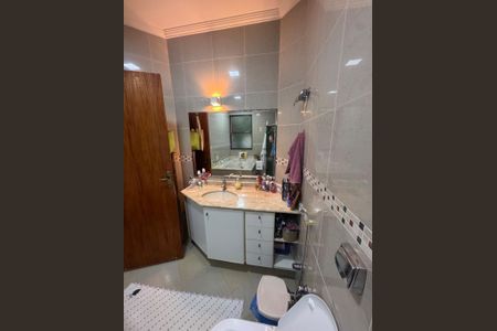 Casa à venda com 347m², 4 quartos e 2 vagas