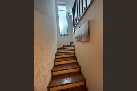 Casa à venda com 347m², 4 quartos e 2 vagas