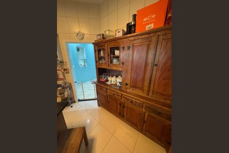 Casa à venda com 347m², 4 quartos e 2 vagas