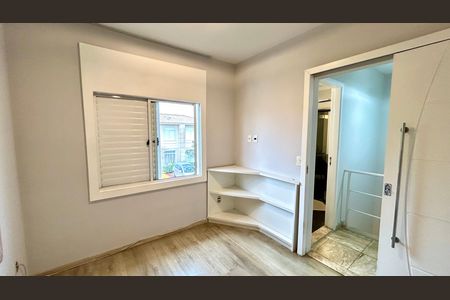 Quarto Suíte de casa de condomínio à venda com 2 quartos, 120m² em Parque Renato Maia, Guarulhos