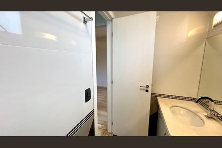 Casa de condomínio à venda com 120m², 2 quartos e 2 vagasBanheiro 1