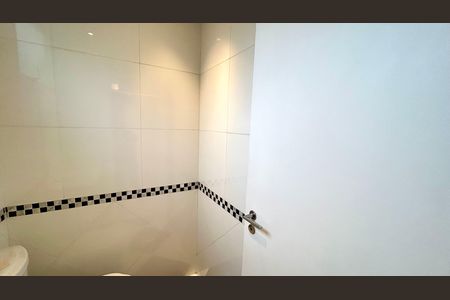 Casa de condomínio à venda com 120m², 2 quartos e 2 vagasLavabo