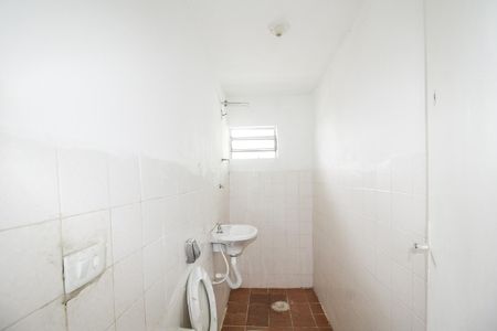 Banheiro de kitnet/studio para alugar com 1 quarto, 30m² em Vila Pirituba, São Paulo