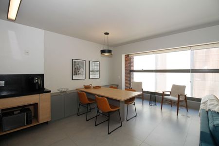 Apartamento para alugar com 82m², 1 quarto e 2 vagas Apartamento para alugar com 82m², 1 quarto e 2 vagasSala e Cozinha