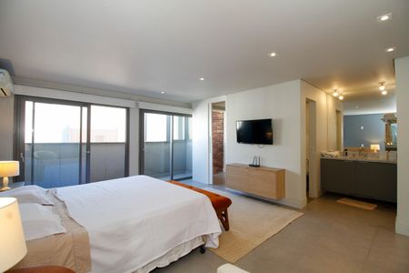 Apartamento para alugar com 82m², 1 quarto e 2 vagas Apartamento para alugar com 82m², 1 quarto e 2 vagasSuíte