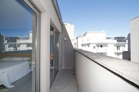 Apartamento para alugar com 82m², 1 quarto e 2 vagas Apartamento para alugar com 82m², 1 quarto e 2 vagasVaranda da Suíte