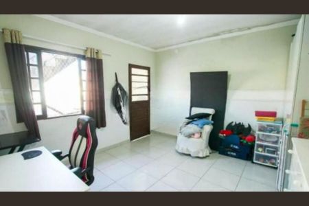 Casa à venda com 3 quartos, 160m² em Vila Carrão, São Paulo