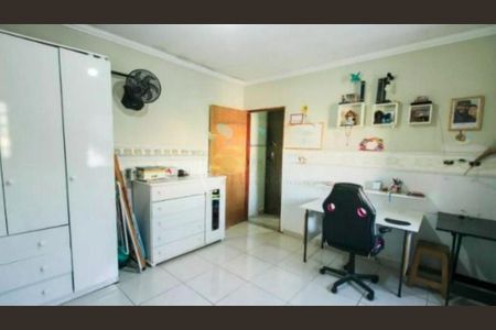 Casa à venda com 3 quartos, 160m² em Vila Carrão, São Paulo
