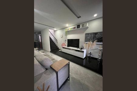 Casa à venda com 3 quartos, 84m² em Carrão, São Paulo