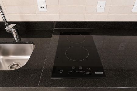 Cozinha de apartamento para alugar com 1 quarto, 38m² em Consolação, São Paulo