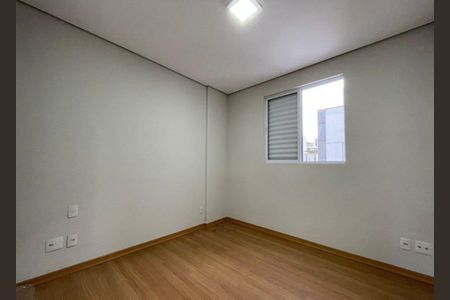 Quarto 2 de apartamento para alugar com 3 quartos, 190m² em Buritis, Belo Horizonte