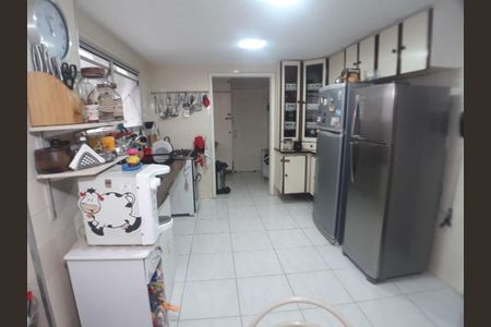 Apartamento à venda com 223m², 4 quartos e 2 vagas