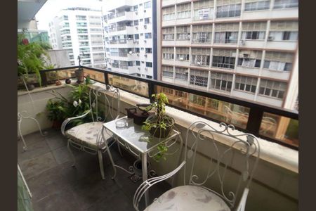 Apartamento à venda com 223m², 4 quartos e 2 vagas