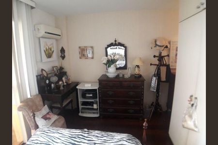 Apartamento à venda com 223m², 4 quartos e 2 vagas