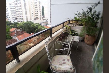 Apartamento à venda com 223m², 4 quartos e 2 vagas