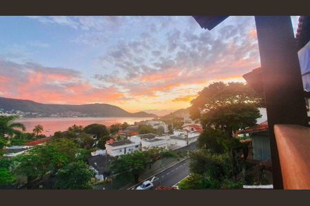Casa à venda com 440m², 5 quartos e sem vaga