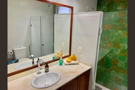Casa à venda com 440m², 5 quartos e sem vaga