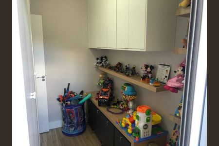 Casa à venda com 3 quartos, 154m² em Vila Carrão, São Paulo