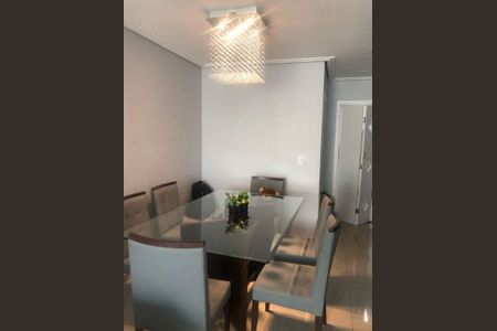 Casa à venda com 3 quartos, 154m² em Vila Carrão, São Paulo