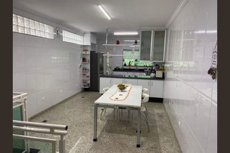 Casa à venda com 3 quartos, 382m² em Vila Prudente, São Paulo