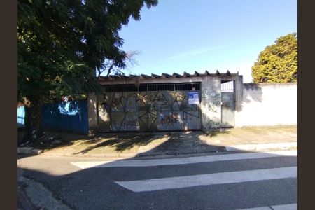 Casa para alugar com 50m², 1 quarto e sem vaga Casa para alugar com 50m², 1 quarto e sem vagaFachada