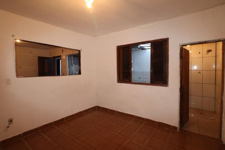 Quarto de casa para alugar com 1 quarto, 50m² em Taboão, Diadema