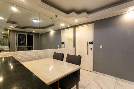 Apartamento à venda com 47m², 2 quartos e 1 vaga Apartamento à venda com 47m², 2 quartos e 1 vagaSala