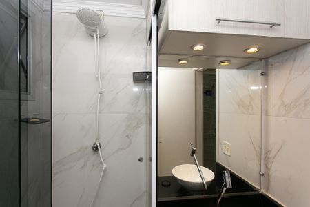 Apartamento à venda com 47m², 2 quartos e 1 vaga Apartamento à venda com 47m², 2 quartos e 1 vagaBanheiro