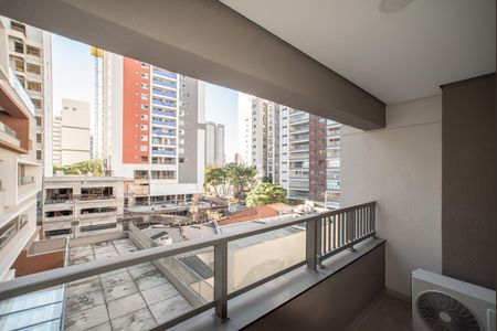 Studio à venda com 28m², 1 quarto e sem vaga Studio à venda com 28m², 1 quarto e sem vagaVaranda