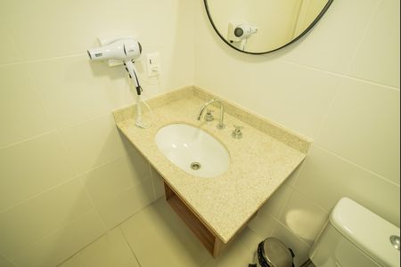 Studio à venda com 28m², 1 quarto e sem vaga Studio à venda com 28m², 1 quarto e sem vagaBanheiro