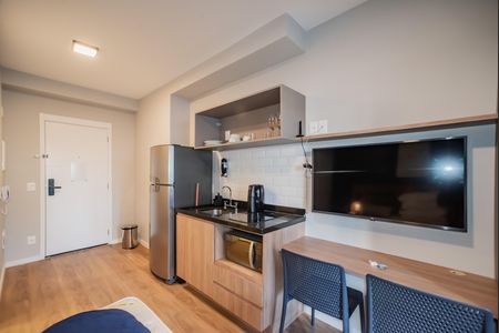 Studio à venda com 28m², 1 quarto e sem vaga Studio à venda com 28m², 1 quarto e sem vagaCozinha