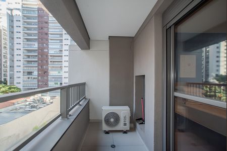 Studio à venda com 28m², 1 quarto e sem vaga Studio à venda com 28m², 1 quarto e sem vagaVaranda
