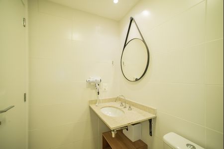 Studio à venda com 28m², 1 quarto e sem vaga Studio à venda com 28m², 1 quarto e sem vagaBanheiro