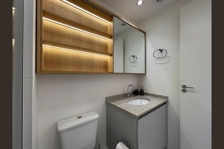 Studio Banheiro de kitnet/studio para alugar com 1 quarto, 24m² em Pinheiros, São Paulo