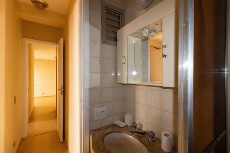 Apartamento à venda com 63m², 2 quartos e 1 vaga Apartamento à venda com 63m², 2 quartos e 1 vagaBanheiro da Suíte